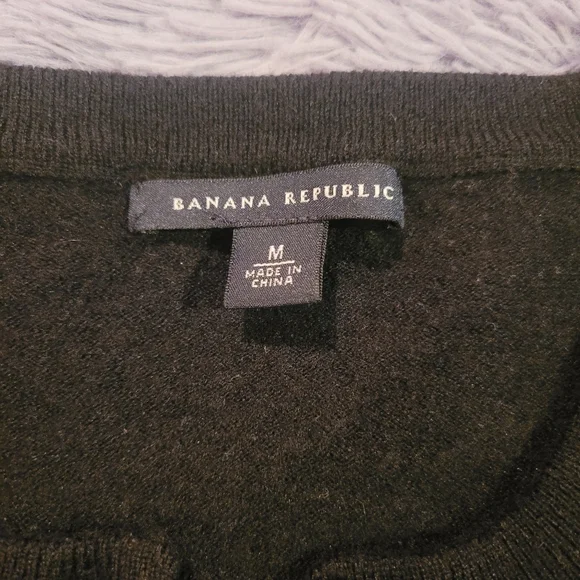 Banana Republic Black Wool Sweater - Picture 4 of 8